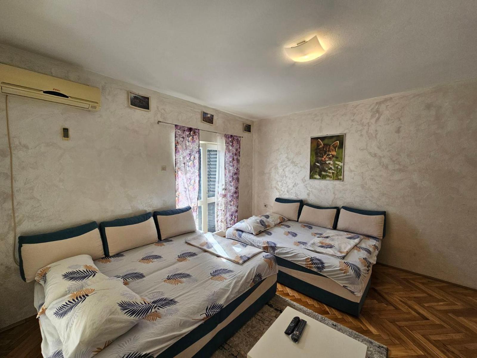 קוטור Ab Apartmani Risan מראה חיצוני תמונה